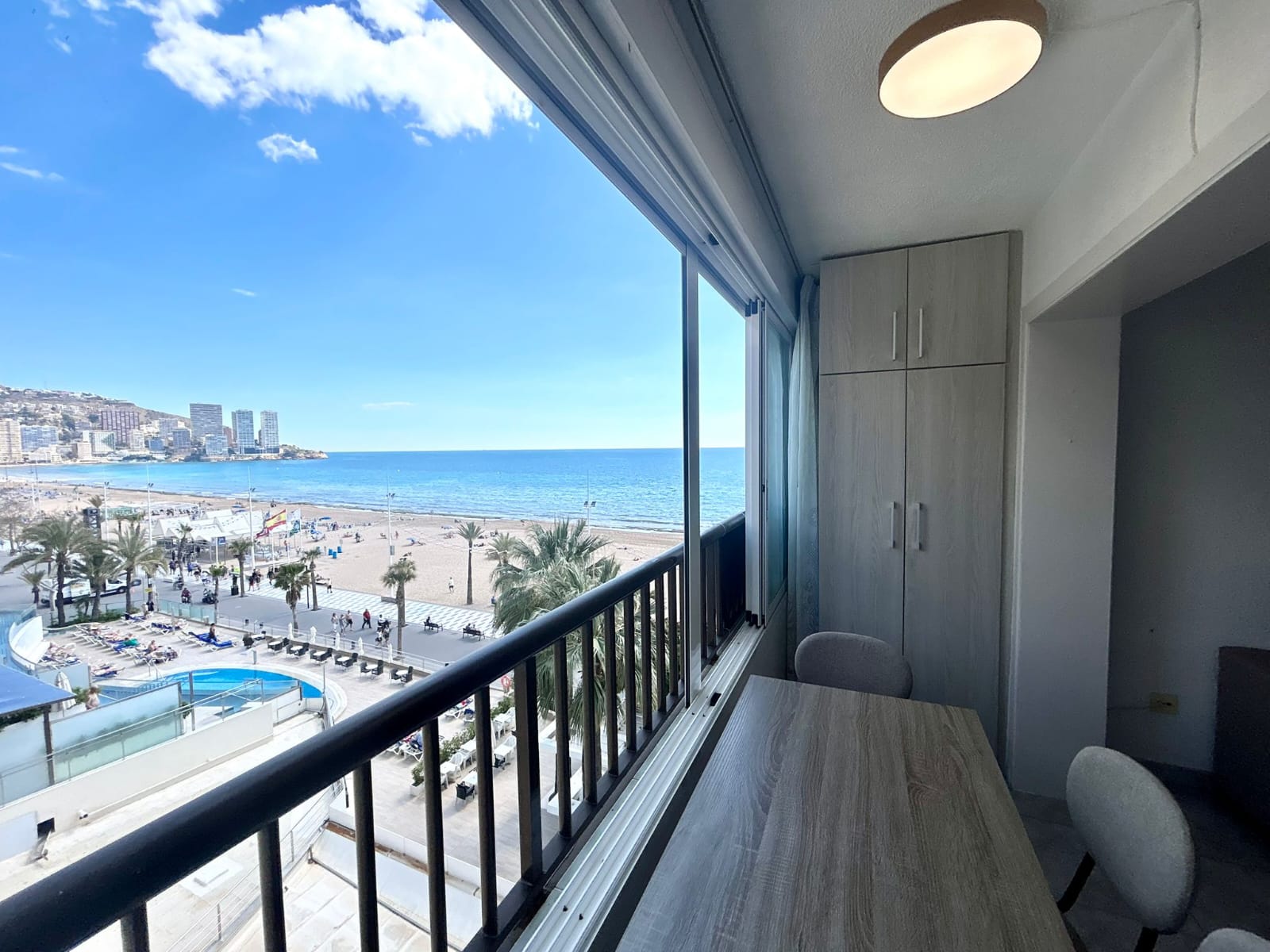 Estudio con Vistas al Mar en el Centro de Benidorm - 1